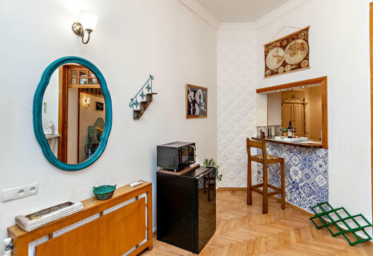 ☆ BLUE DOOR RHAPSODY ☆ - SPECIAL STAY IN OLD TOWN! ТБИЛИСИ (Грузия) -  Квартиры посуточно - от 4141 RUB | NOCHI